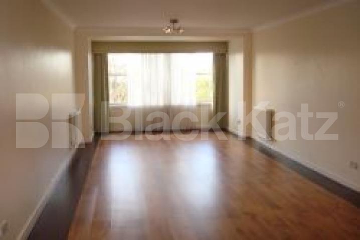 			New Instruciton, 3 Bedroom, 1 bath, 1 reception Flat			 Glouster Avenue, PRIMEROSE HILL